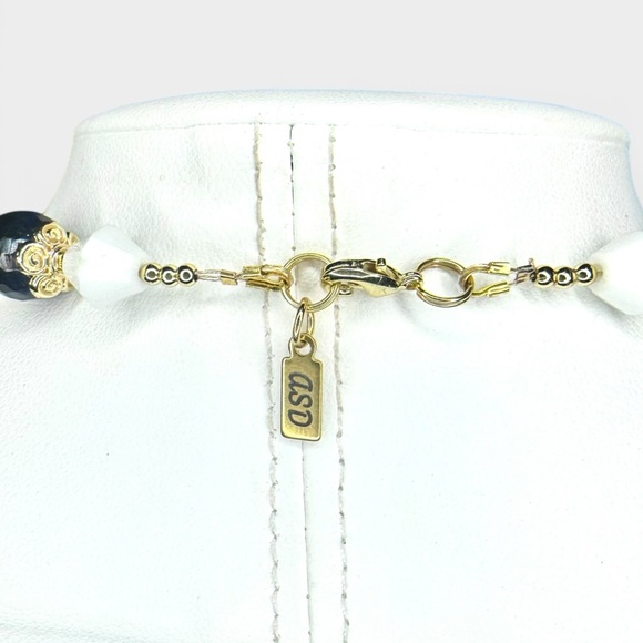 ARTISAN Murano Glass Millefiori, Blue Tiger’s Eye & Vintage Milkglass Necklace - Picture 16 of 16